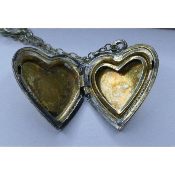 Vintage Heart Shaped Locket With Engraved Design & Initial Gold On Sterling Silv - Picture 5 of 8